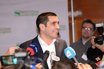 Michele de Pascale eletto nuovo presidente della Regione Emilia-Romagna