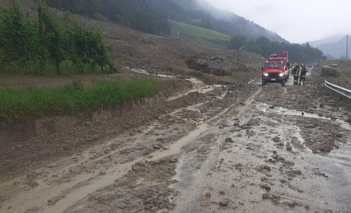 Frana lungo la SP 306 al km 23+000