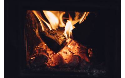 Fuoco, camino, legna