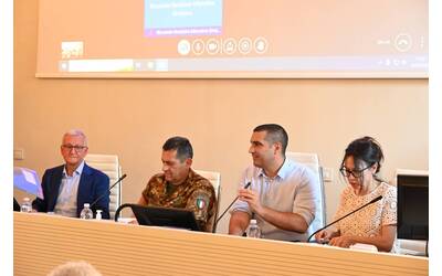 incontro in sala Nullo Baldini con generale Figliulo