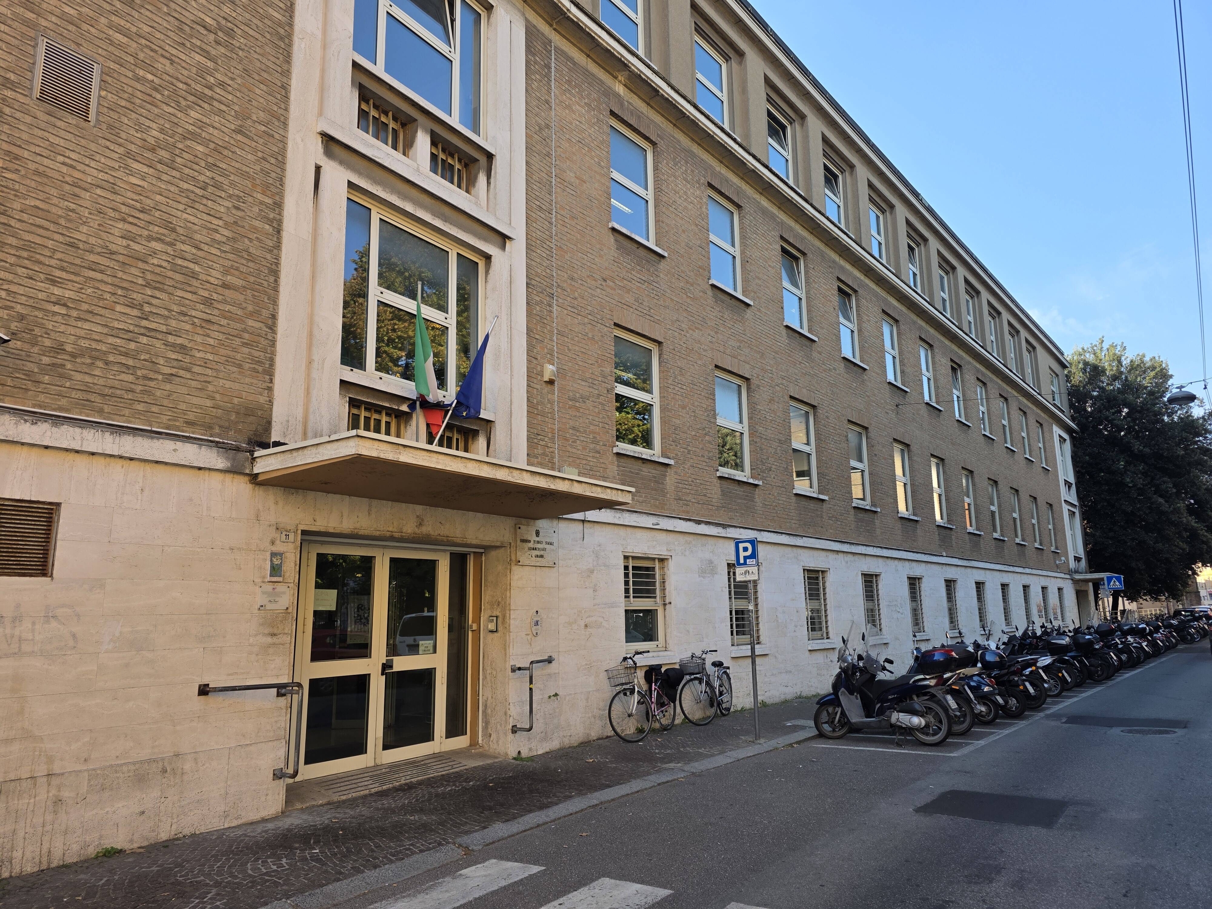 Ingresso Istituto Ginanni Ravenna
