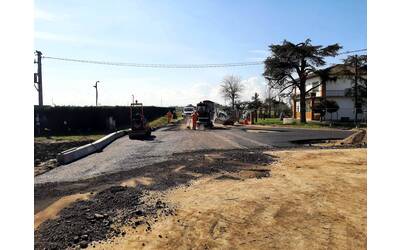 Lavori pavimentazione stradale