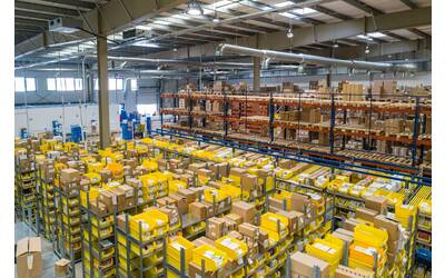 Magazzino, Logistica 