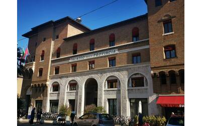 Palazzo della Provincia - Facciata