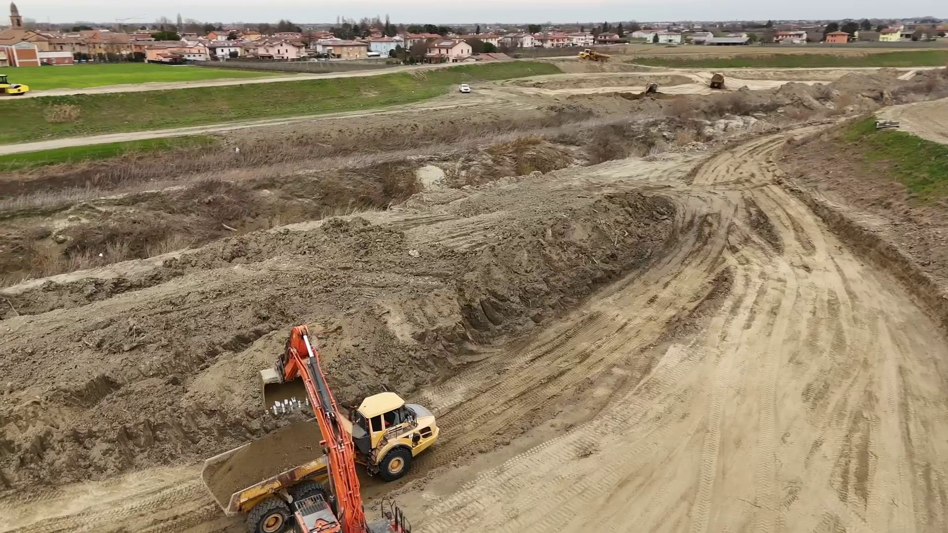 Immagine: Ricostruzione argine - Foto Regione Emilia-Romagna