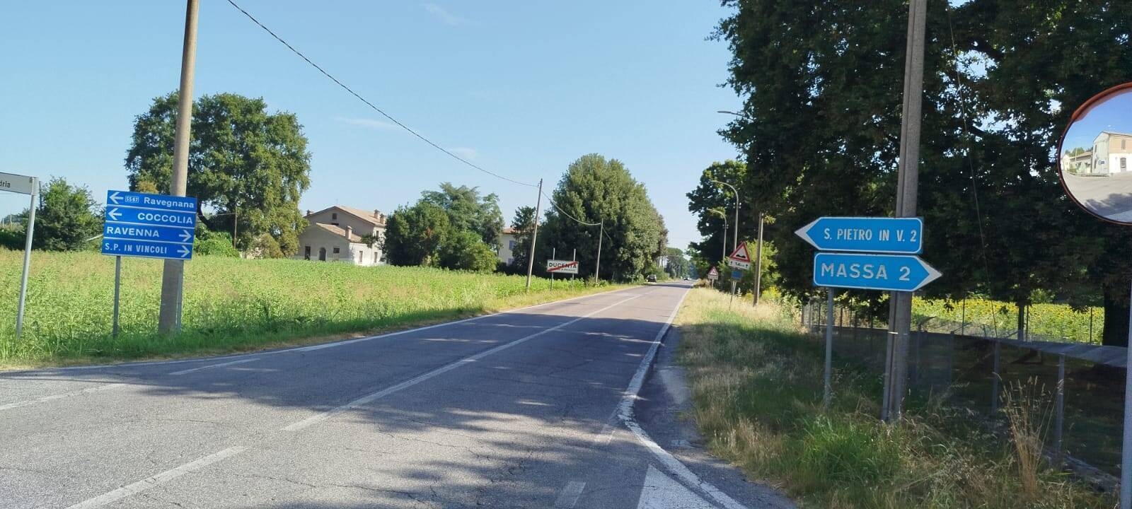 Strada Provinciale n. 100, incrocio SP n.3